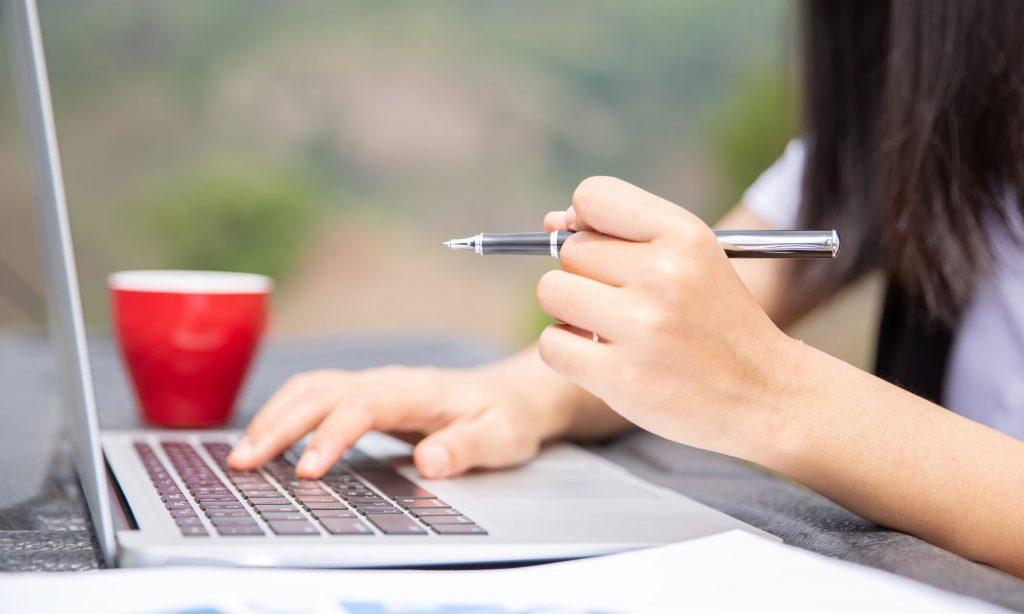 content writer jobs in delhi